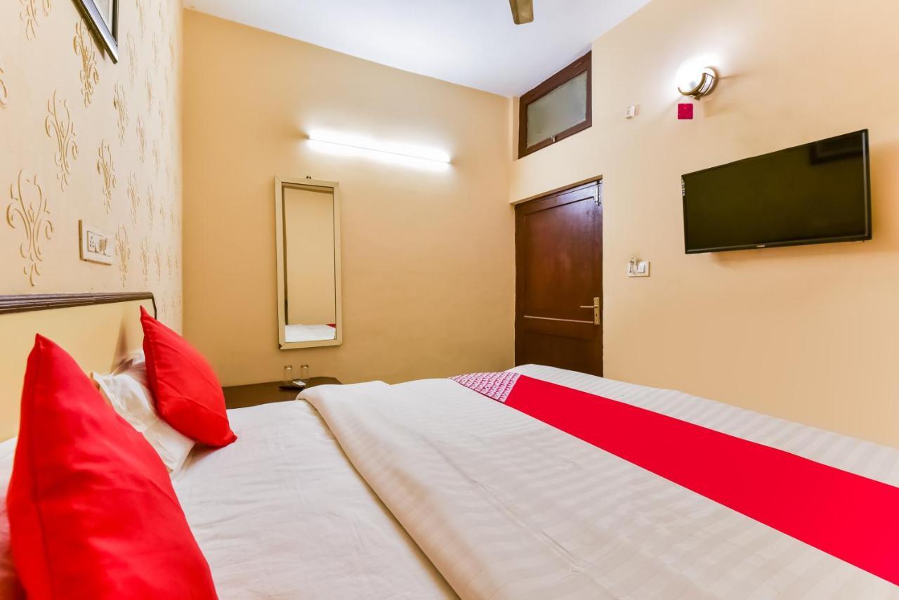 Oyo 72463 Hotel Sunder Palace ジョードプル エクステリア 写真