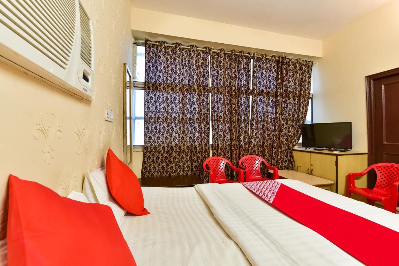 Oyo 72463 Hotel Sunder Palace ジョードプル エクステリア 写真